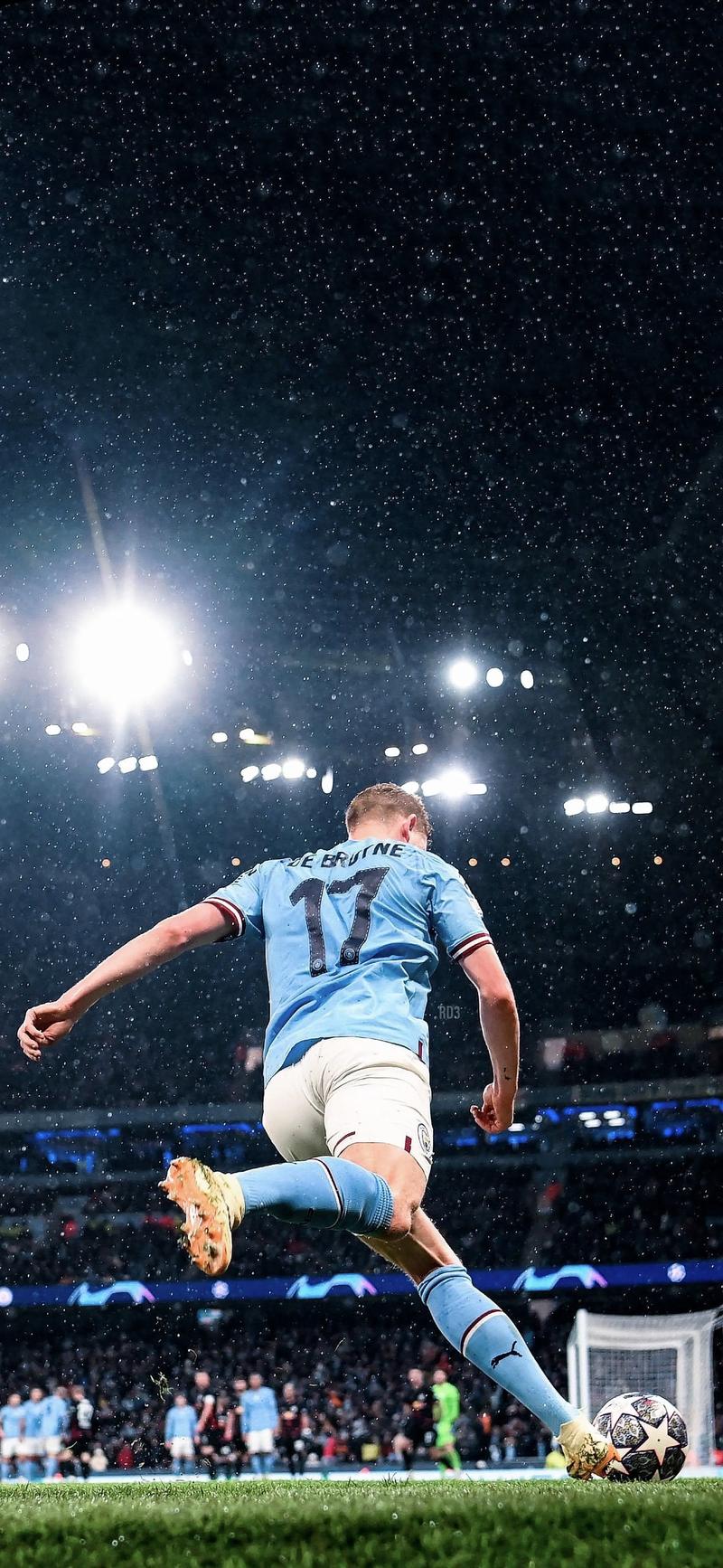 尤文客战卡利亚里：弗拉霍维奇、伊尔迪兹首发，洛卡特利出战