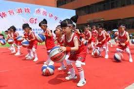 克莱顿·克萧在 2014 年包揽赛扬奖与国联 MVP，成为半个世纪以来投手的最高荣耀